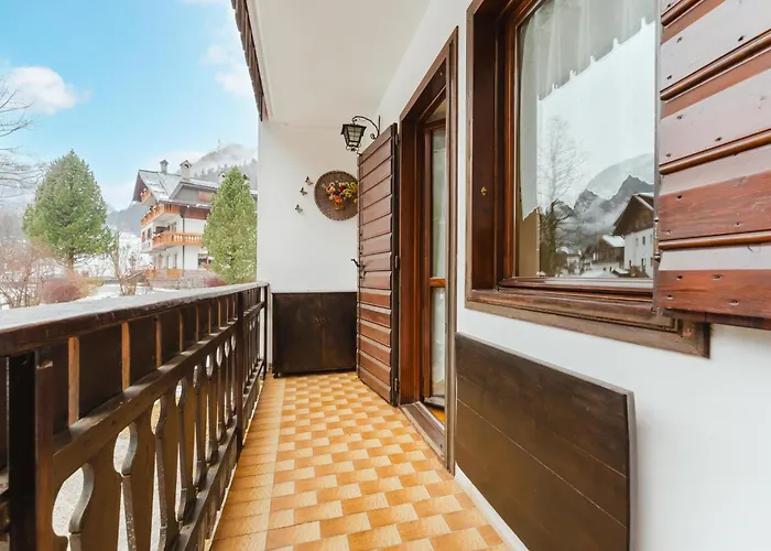 Sasso Bianco - Mountain View & Private Parking Apartament